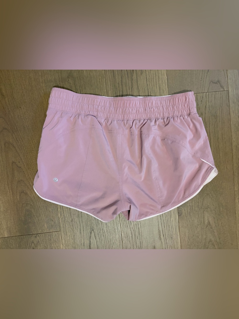 lululemon athletica Choose a Side Reversible Athletic Shorts - Picture 3 of 6